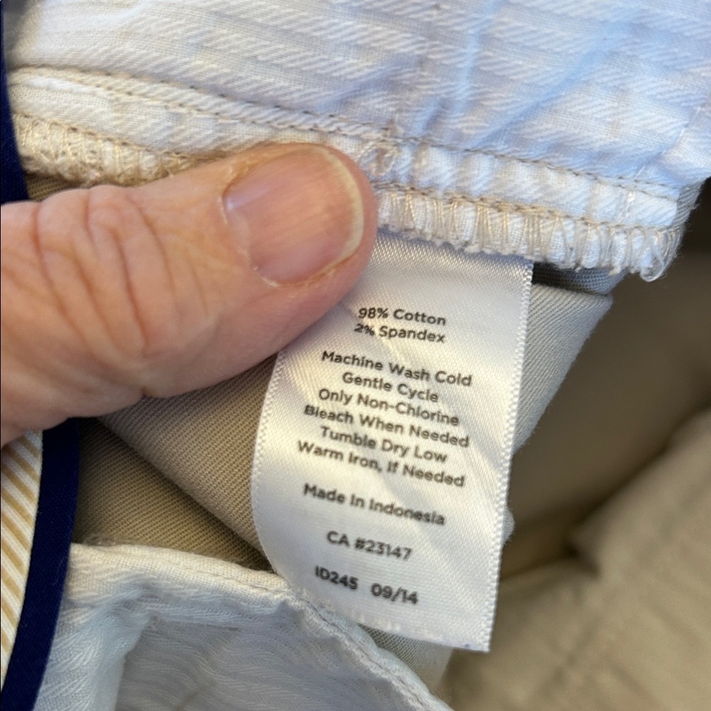 Talbots khaki cropped pants Size 12P EUC - Picture 6 of 6